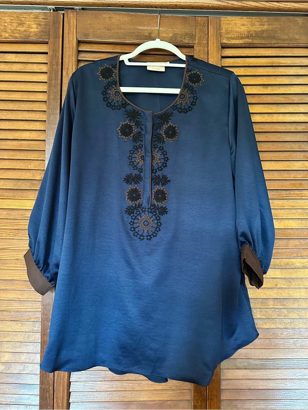Rungolee Silk Embroidered Navy Blue Women's Tunic Top size large